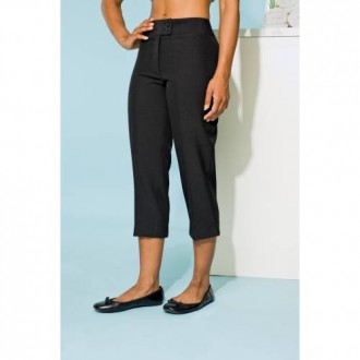 Ladies cropped leg trousers